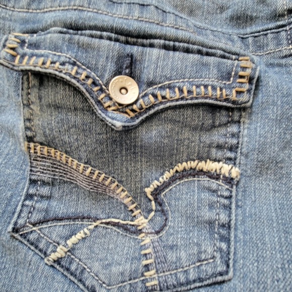 Women L.E.I. Ashley Low rise Junior Jeans Size 13 Stitched pockets Straight Leg - Picture 4 of 11
